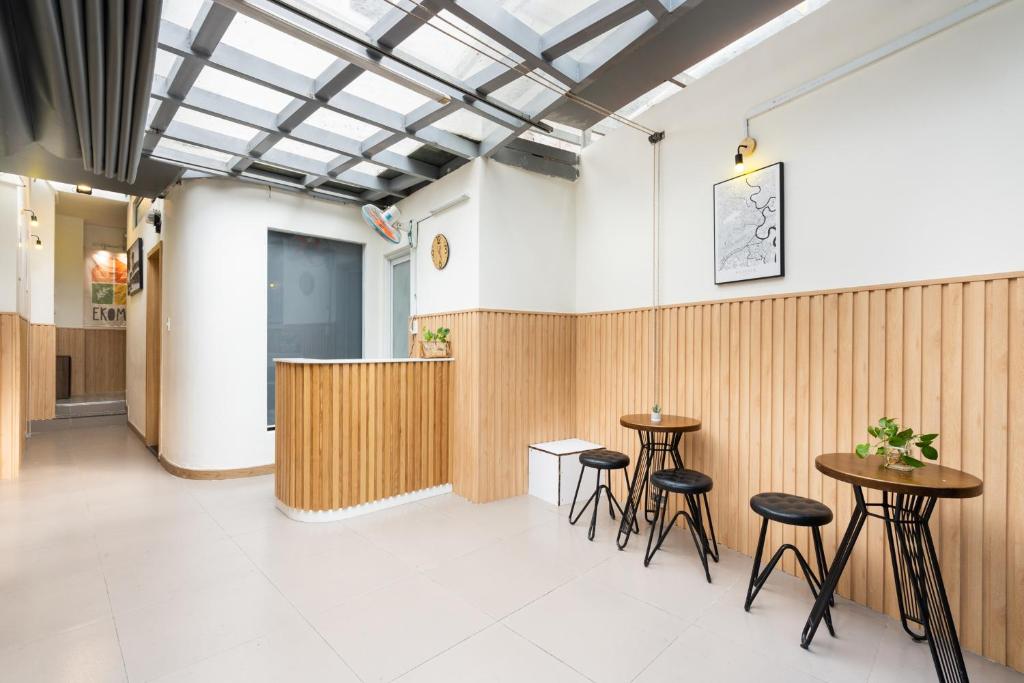 Shared lounge seating area at Ekomo Home 102 - Central Saigon